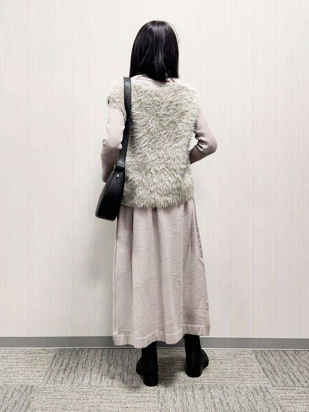 naraさんの「Dessin｜【2点セット・洗える】シャギーベストニットワンピース」を使ったコーディネート