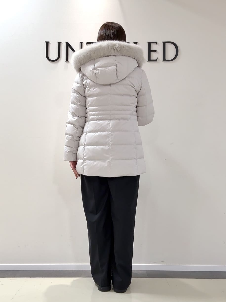 YUIさんの「UNTITLED｜【はっ水機能/フード取り外し可】ミディダウンコート」を使ったコーディネート