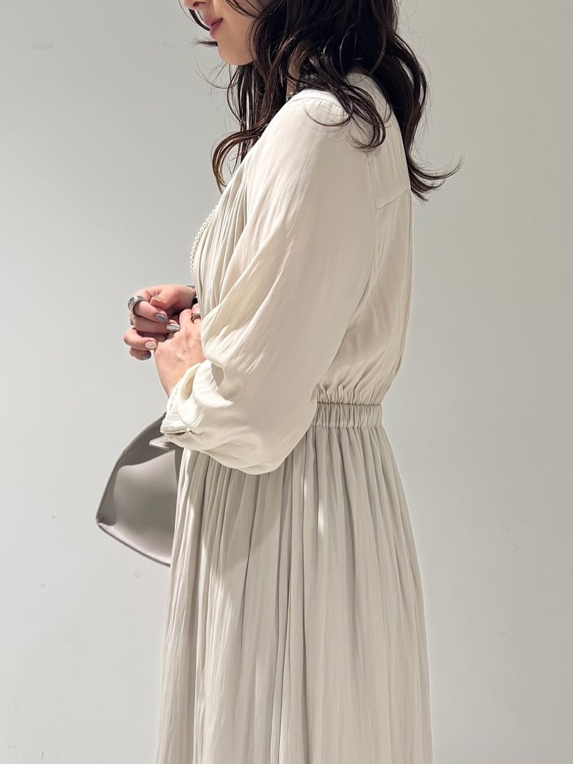 そんさんの「INDIVI｜【洗える】ギャザーフレアワンピース」を使ったコーディネート