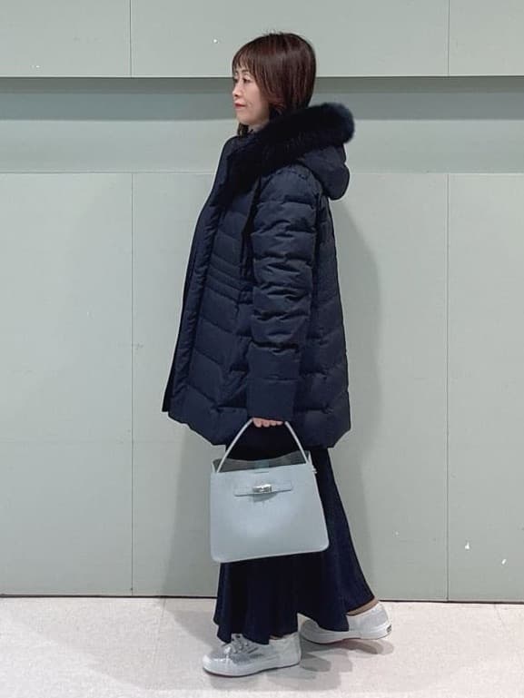 makiさんの「UNTITLED｜【はっ水機能/フード取り外し可】ミディダウンコート」を使ったコーディネート