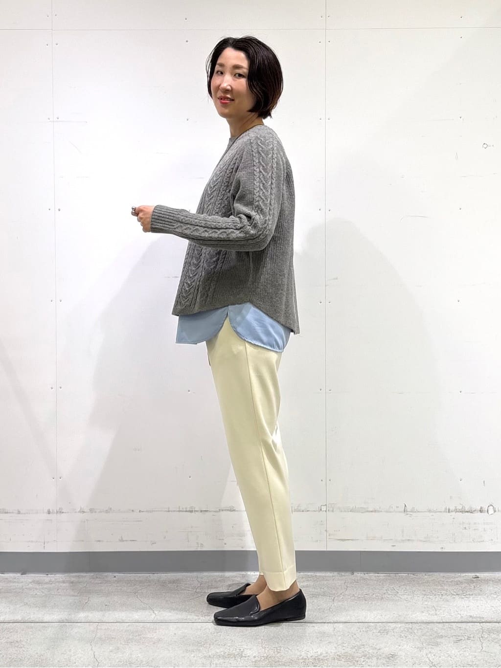 yuriさんの「INDIVI｜【コットン】シャツ切り替えカットソー」を使ったコーディネート