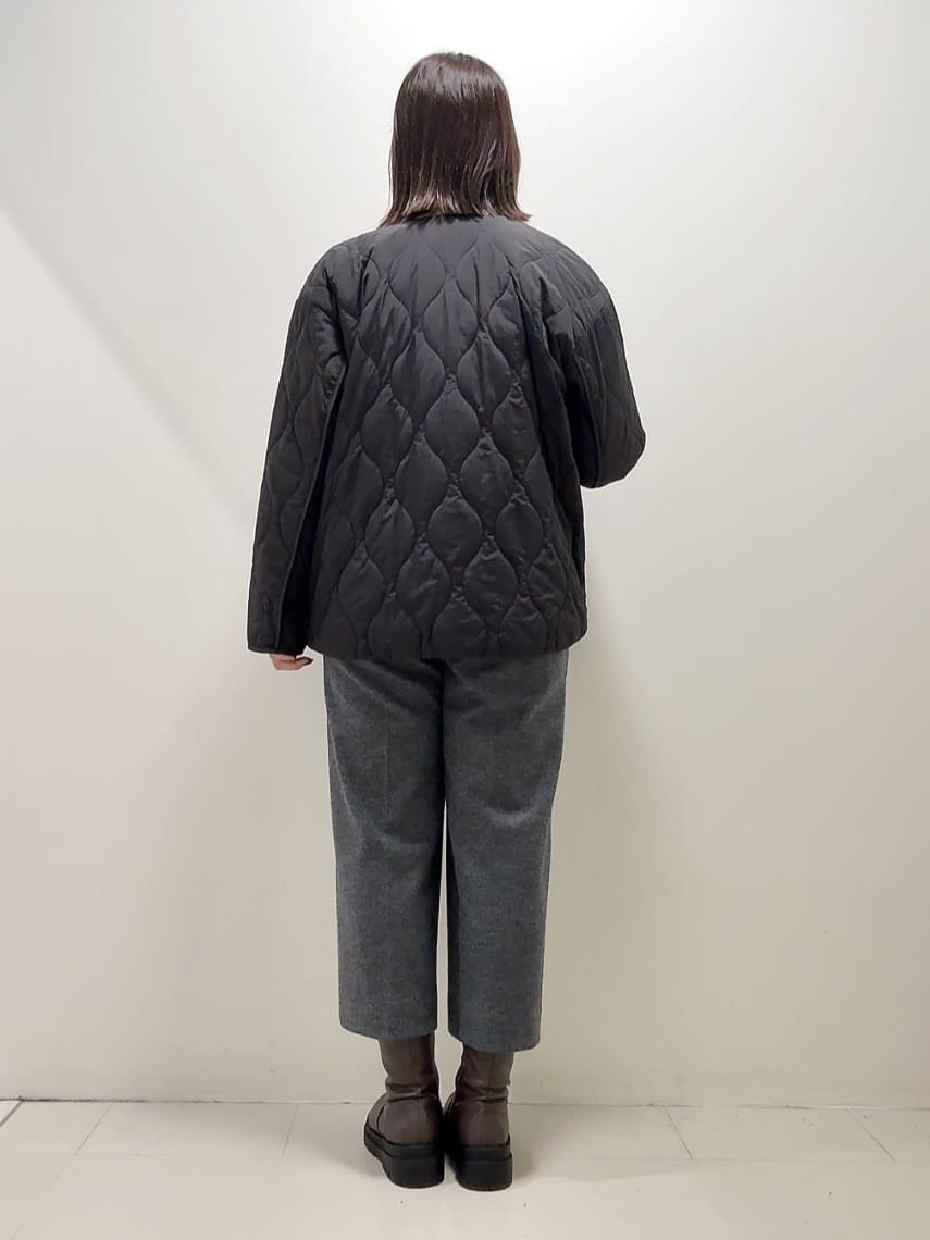 YUIさんの「UNTITLED｜【アンサンブル可/洗える】シルクウールカシミヤ ドルマンスリーブニット」を使ったコーディネート