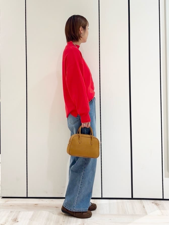 ｓａｔｏｍｉさんの「SHOO･LA･RUE｜【洗濯機可/S-LL】厚すぎない　ゆったりシンプルもちもちニット」を使ったコーディネート