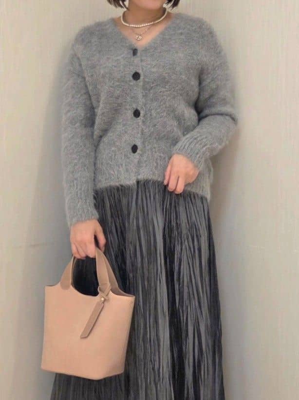 naokoさんの「UNTITLED｜【ゆったり】アルパカ混シャギー カーディガン」を使ったコーディネート