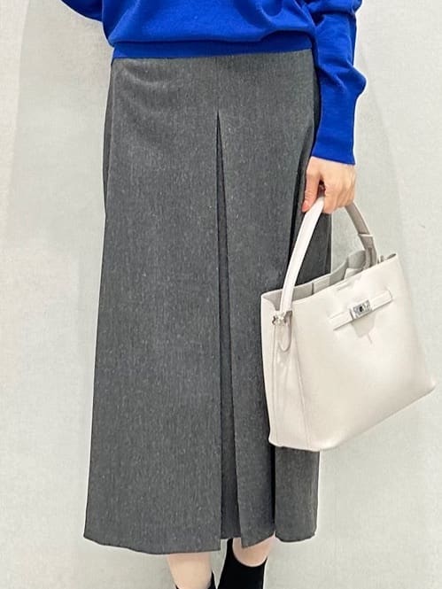 Miwaさんの「UNTITLED｜【アンサンブル可/洗える】シルクウールカシミヤ ドルマンスリーブニット」を使ったコーディネート