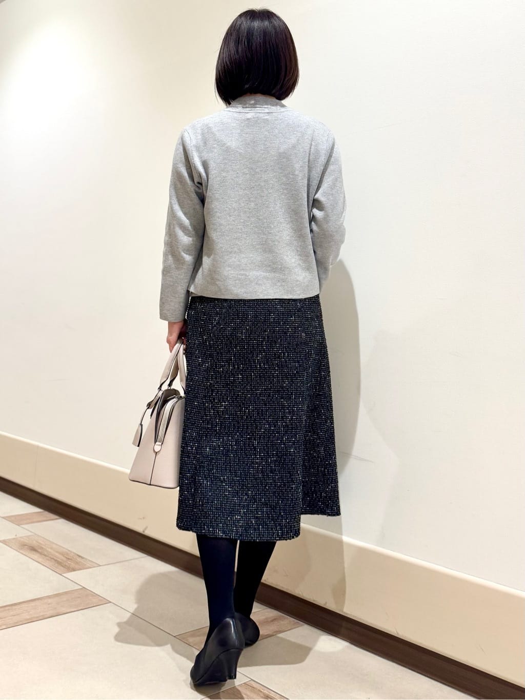 kaeさんの「Reflect｜【選べる5色／アンサンブル可】クルーネックカーディガン」を使ったコーディネート
