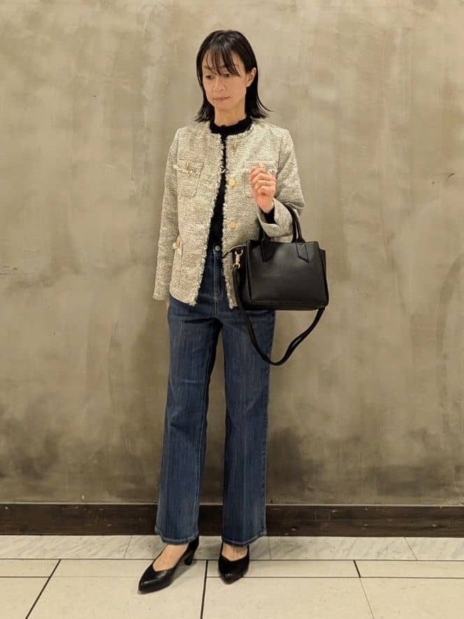 shioさんの「grove｜【ハレの日・通勤】きちんとからカジュアルまで着回せる、ミドル丈ツイードジャケット」を使ったコーディネート