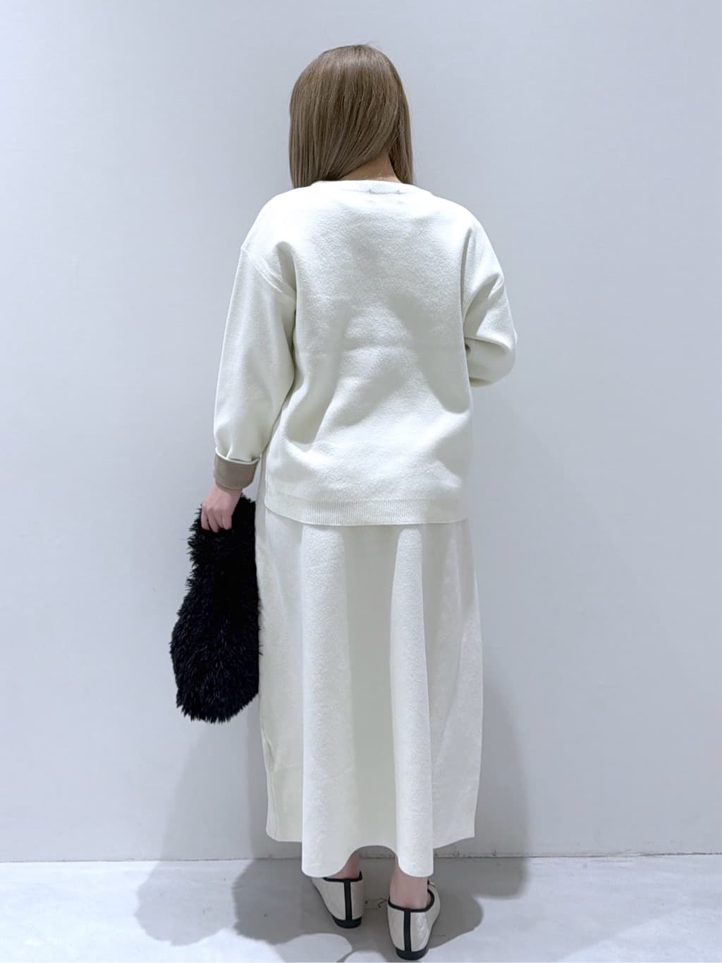 manaさんの「OPAQUE.CLIP｜サイド編地切替ニットトップス／セットアップ対応【洗濯機OK】」を使ったコーディネート