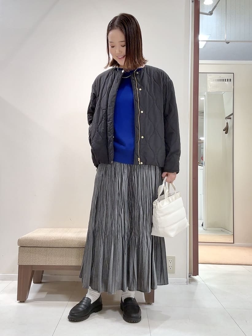 YUIさんの「UNTITLED｜【8色展開/体型カバー】魅せるタイムレスニット」を使ったコーディネート
