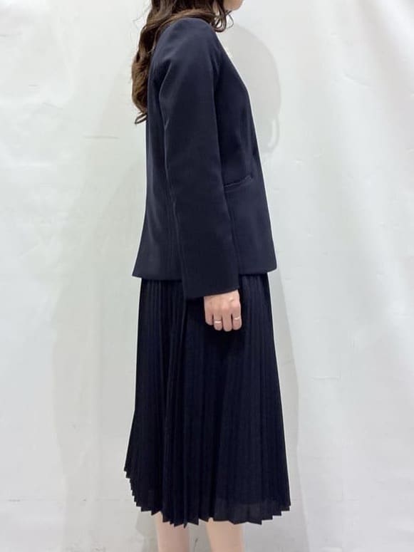 komaさんの「OPAQUE.CLIP｜《通勤／セットアップ対応》 Vネックジャケット／ダブルクロス【洗濯機OK】」を使ったコーディネート