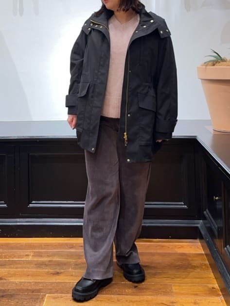 Asamiさんの「DRESSTERIOR｜アルパカブレンドVネックニット」を使ったコーディネート