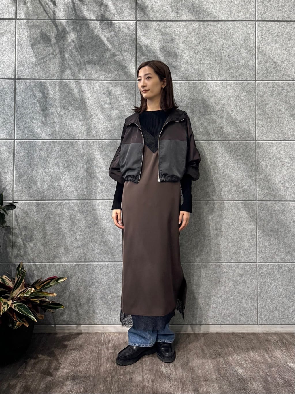 uchi__yamaさんの「CODE A｜urban light crop blouson」を使ったコーディネート