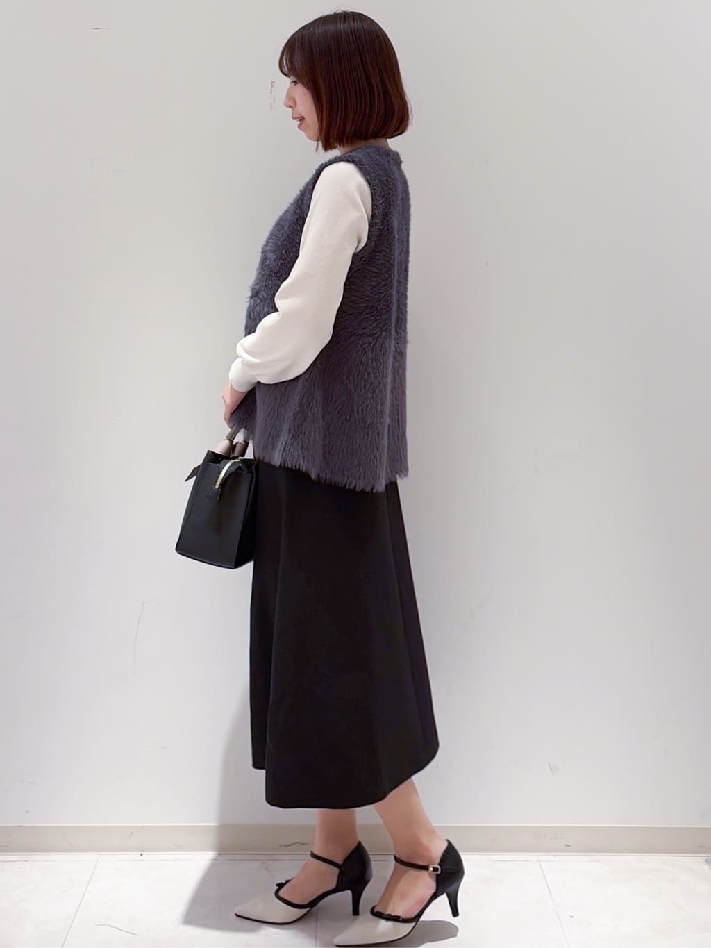 yurinaさんの「index｜ラメスカラップビジューデザインニット【洗濯機OK】《6col／S～LL》」を使ったコーディネート