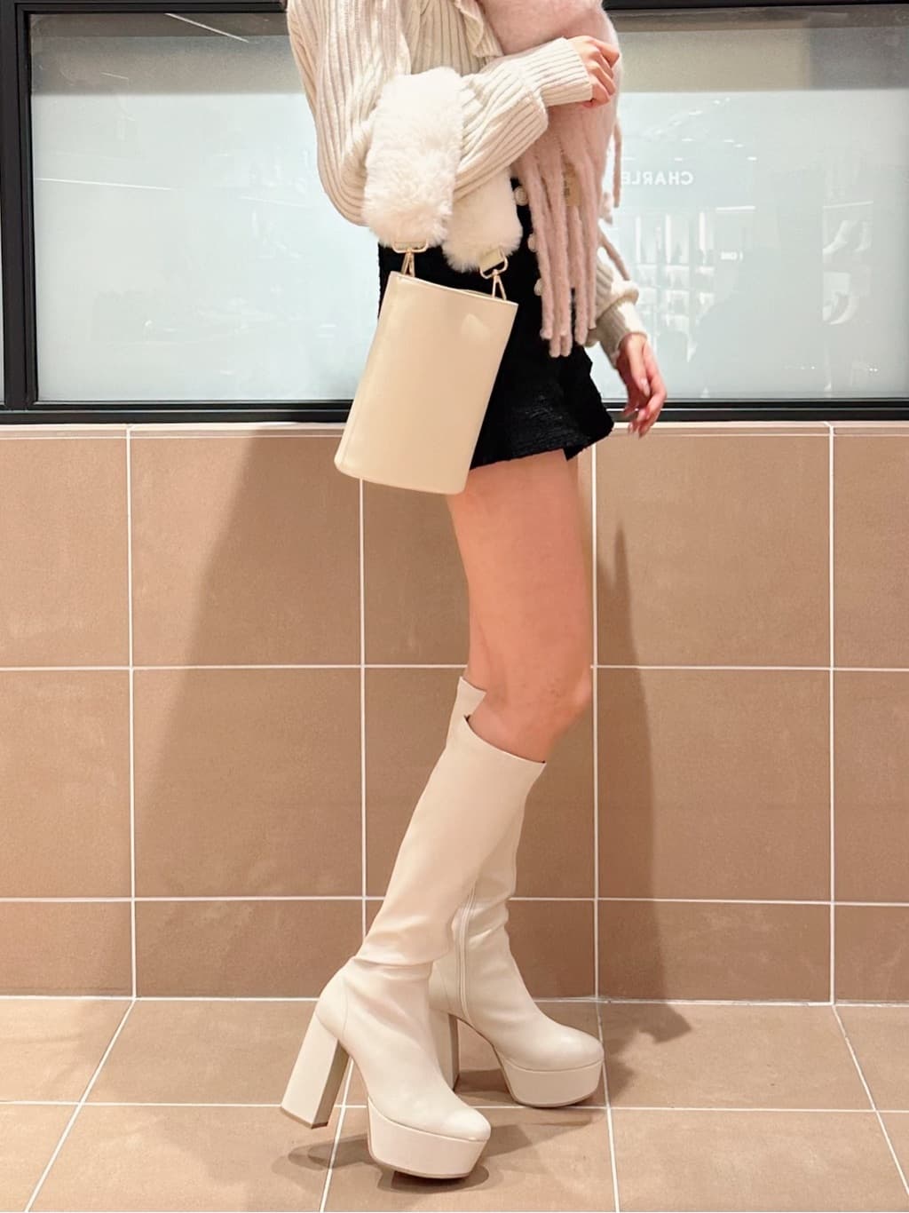 そるちゃさんの「ESPERANZA｜【ラク盛り/約12cm】ラク盛り厚底ロングブーツ」を使ったコーディネート