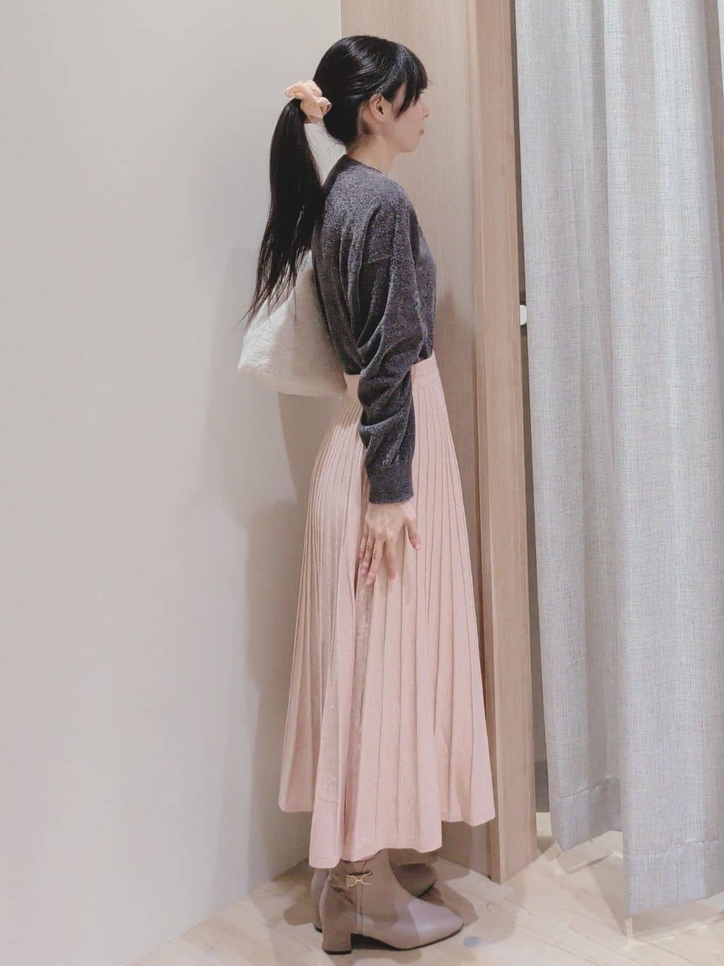 Yuiさんの「grove｜ラメモールヤーンプルオーバーニット」を使ったコーディネート