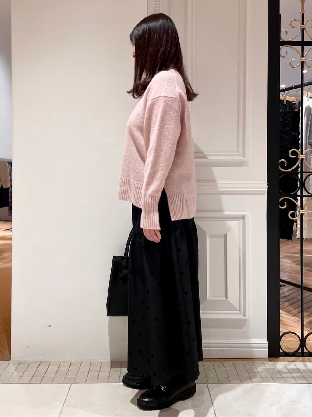 minowaさんの「DRESSTERIOR｜【インナー使いに最適/しっとり暖かな吸湿発熱素材】タートルネックプルオーバー」を使ったコーディネート