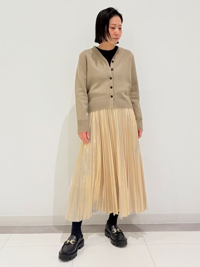 MIYAKAWAさんの「DRESSTERIOR｜ストレッチフルニードルニット」を使ったコーディネート