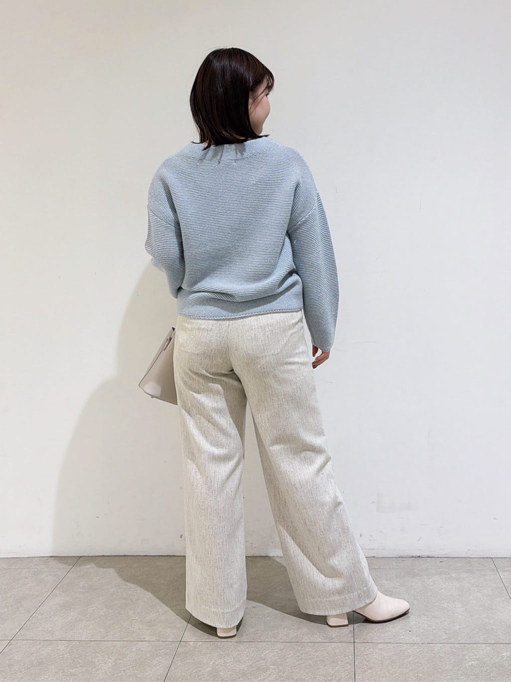 emikaさんの「INDIVI｜【洗える／大人ラメ】カラーMIXボトルネックニット」を使ったコーディネート
