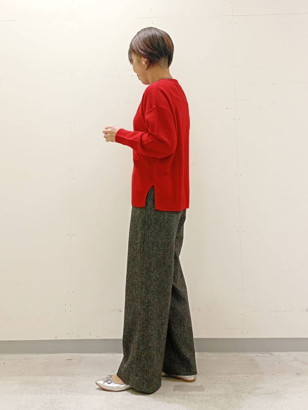 Kさんの「INDIVI｜【洗える／カシミヤ混】ボトルネック ドルマンスリーブニット」を使ったコーディネート