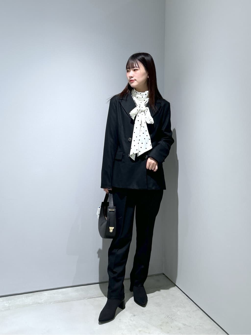 Renoさんの「INDIVI｜Comfy SET UP｜ダブルブレストジャケット【再入荷／セットアップ対応／通勤／カセット服】」を使ったコーディネート