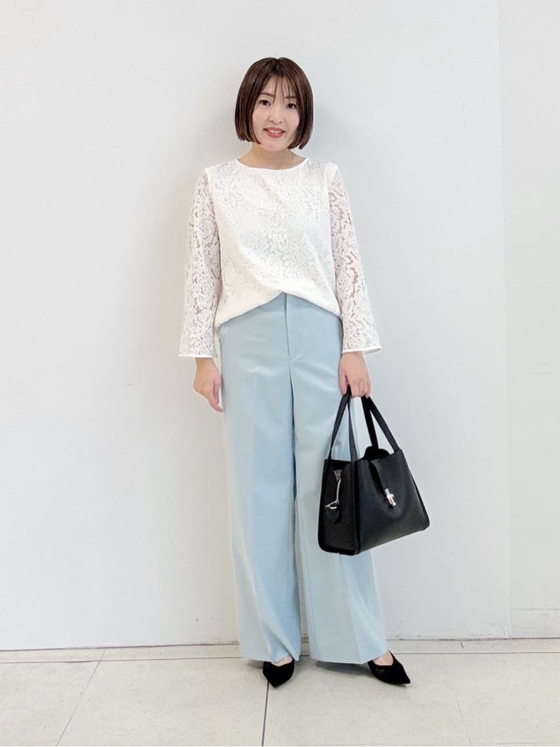 yoshiyaさんの「INDIVI｜【新作褒められパンツ】快温ワイドパンツ」を使ったコーディネート