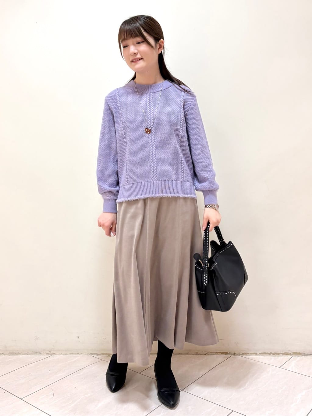 mikiさんの「Reflect｜【通勤】スエードライクフレアスカート」を使ったコーディネート