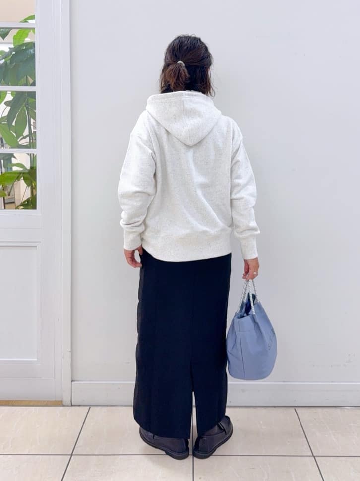 Osawaさんの「Dessin｜【ユニセックス/洗える】ネップ裏毛フーディートレーナー」を使ったコーディネート