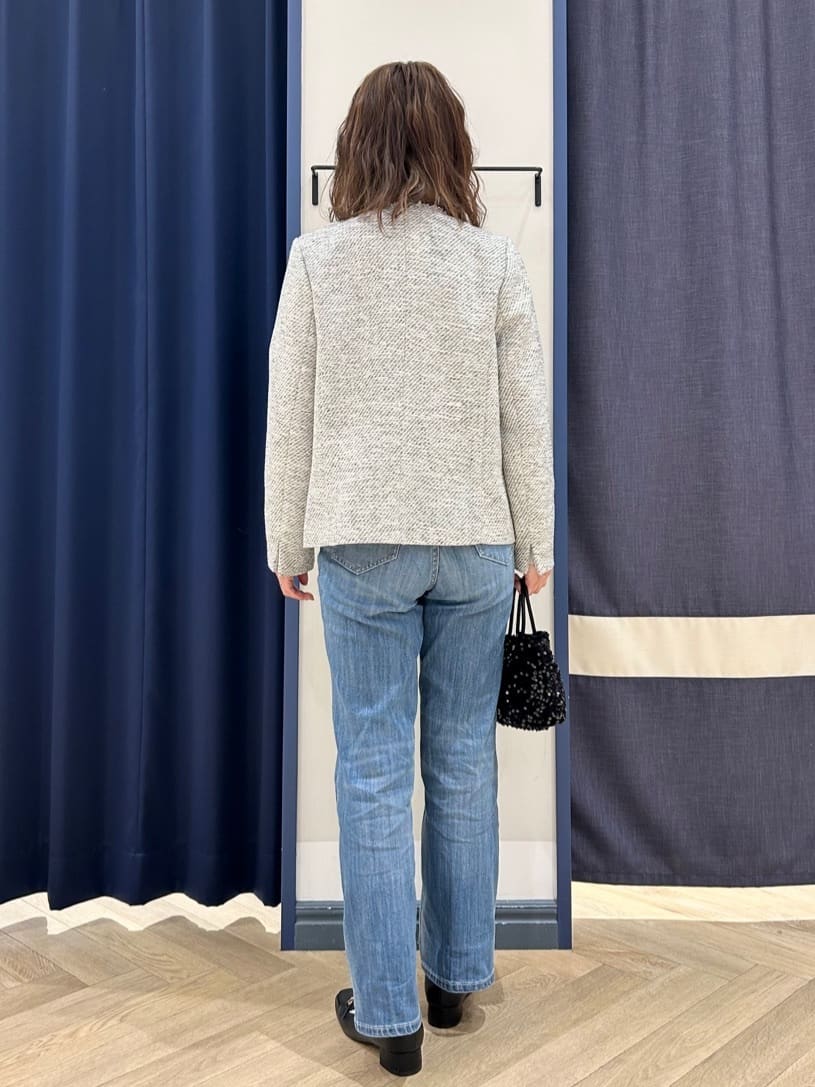 Orikaさんの「grove｜【ハレの日・通勤】きちんとからカジュアルまで着回せる、ミドル丈ツイードジャケット」を使ったコーディネート