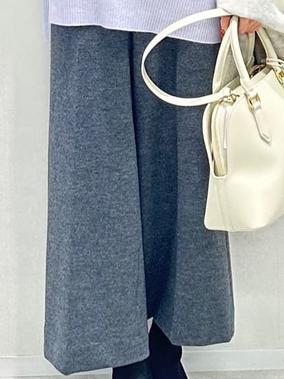 Miwaさんの「UNTITLED｜【8色展開/体型カバー】魅せるタイムレスニット」を使ったコーディネート