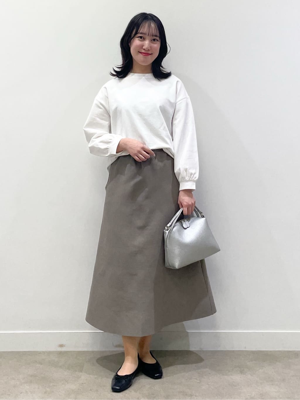 yukariさんの「Dessin｜【360度可愛い・洗える】バックヘンリーカットソー」を使ったコーディネート