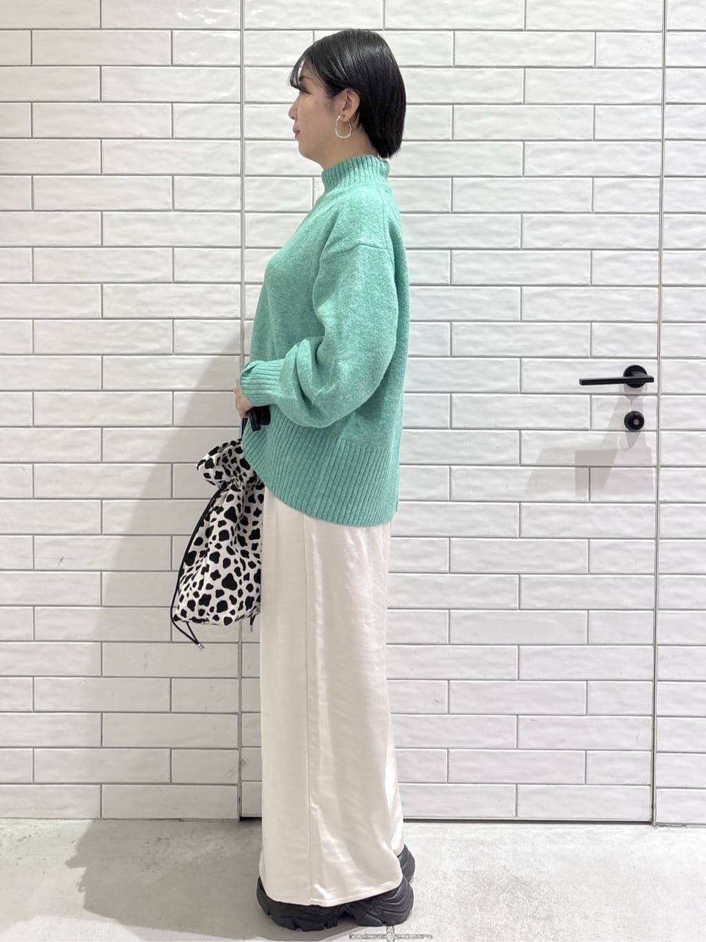 ayumiさんの「OPAQUE.CLIP｜ふわふわハイネックニット【洗濯機OK】」を使ったコーディネート