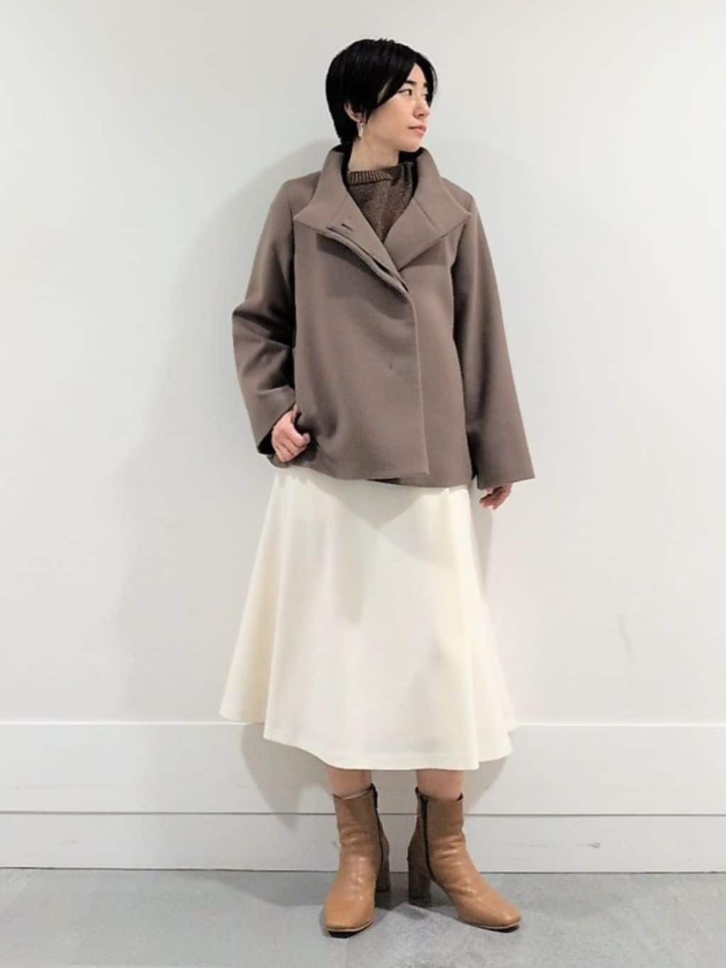 ミズタさんの「UNTITLED｜【着回しが効く／オンオフアウター】ウールショートコート」を使ったコーディネート
