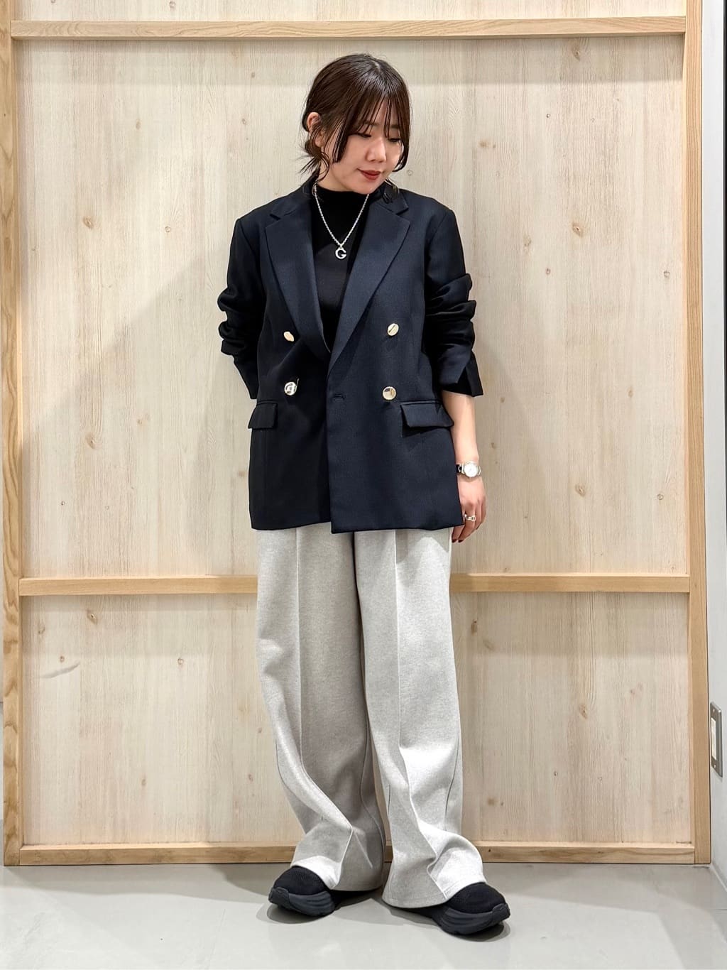 nanaさんの「THE SHOP TK｜【今羽織るなら】ダブルブレストジャケット【セットアップ可/洗える】」を使ったコーディネート