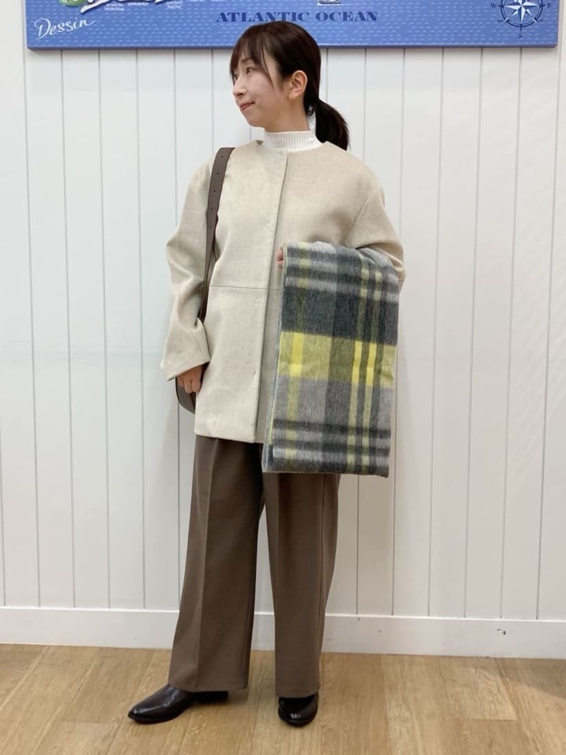 yoshiさんの「Dessin｜ウール混クルーネックコート」を使ったコーディネート