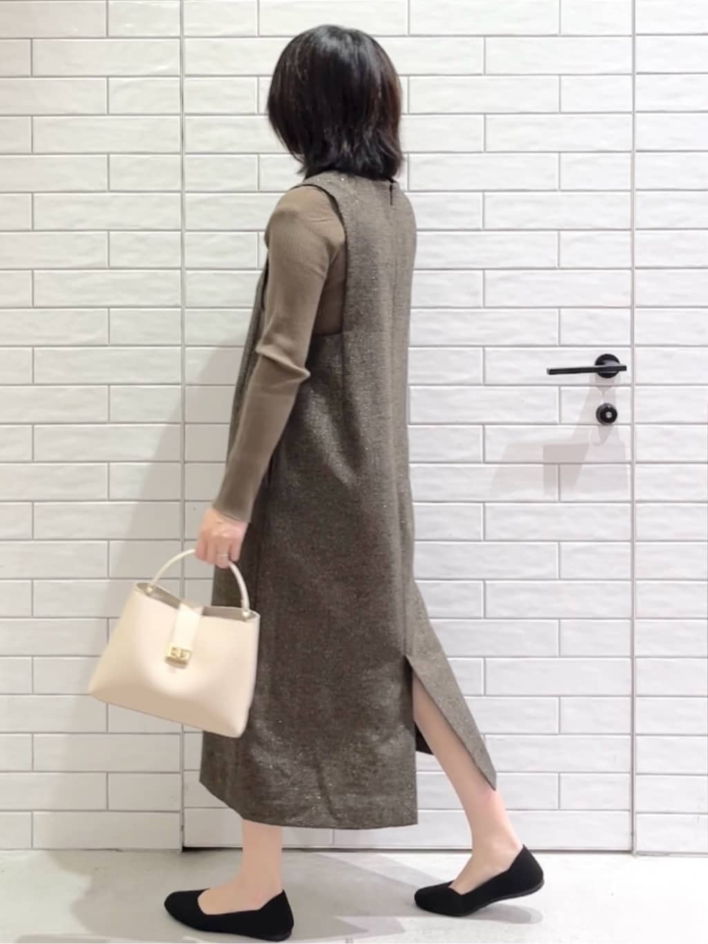 しおりさんの「OPAQUE.CLIP｜ラメツイードジャンスカ【洗濯機OK】」を使ったコーディネート