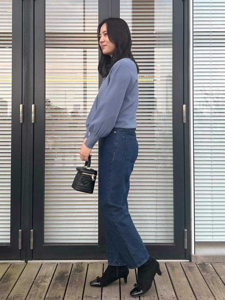 shinoさんの「Couture brooch｜【洗える/スカラデザイン】パフスリーブ ニット」を使ったコーディネート