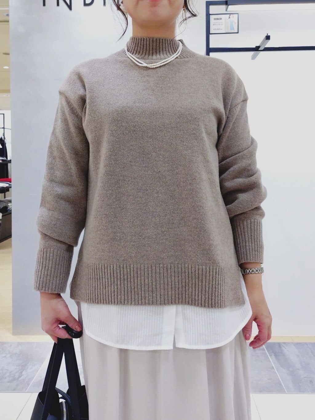 TOMOMIさんの「INDIVI｜【カシミヤ混】ミドルゲージ ハイネックニット」を使ったコーディネート