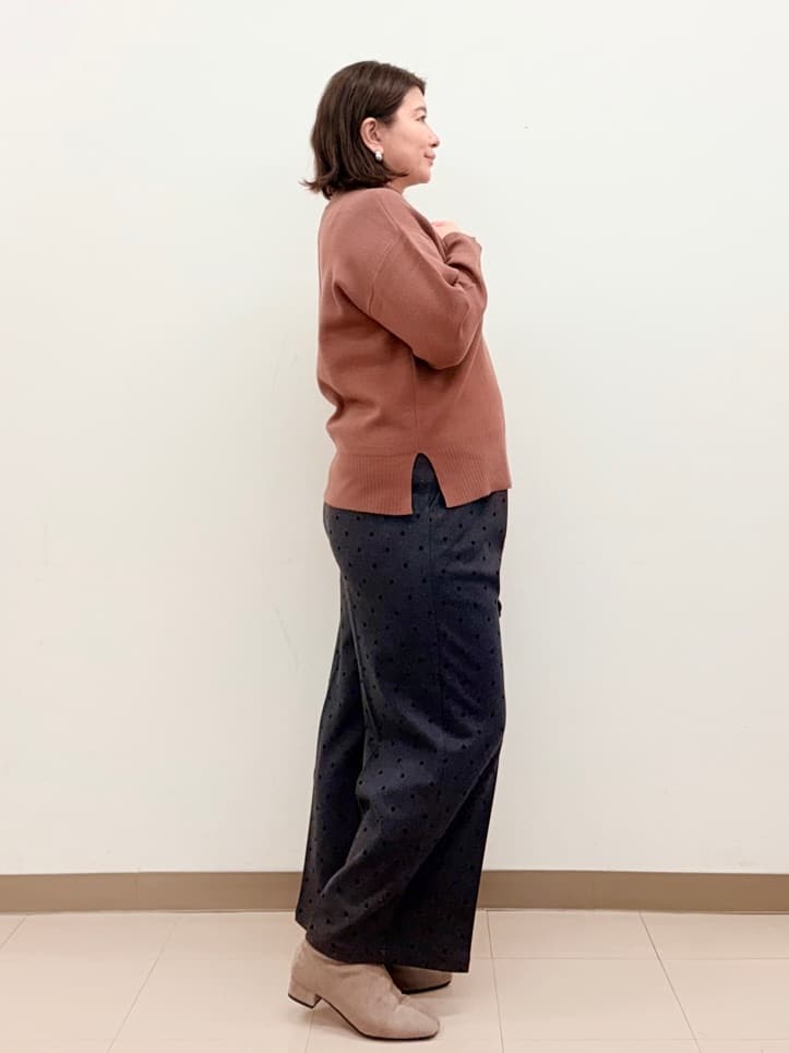 haruさんの「SHOO･LA･RUE｜【洗濯機可/S-LL】厚すぎない　ゆったりシンプルもちもちニット」を使ったコーディネート