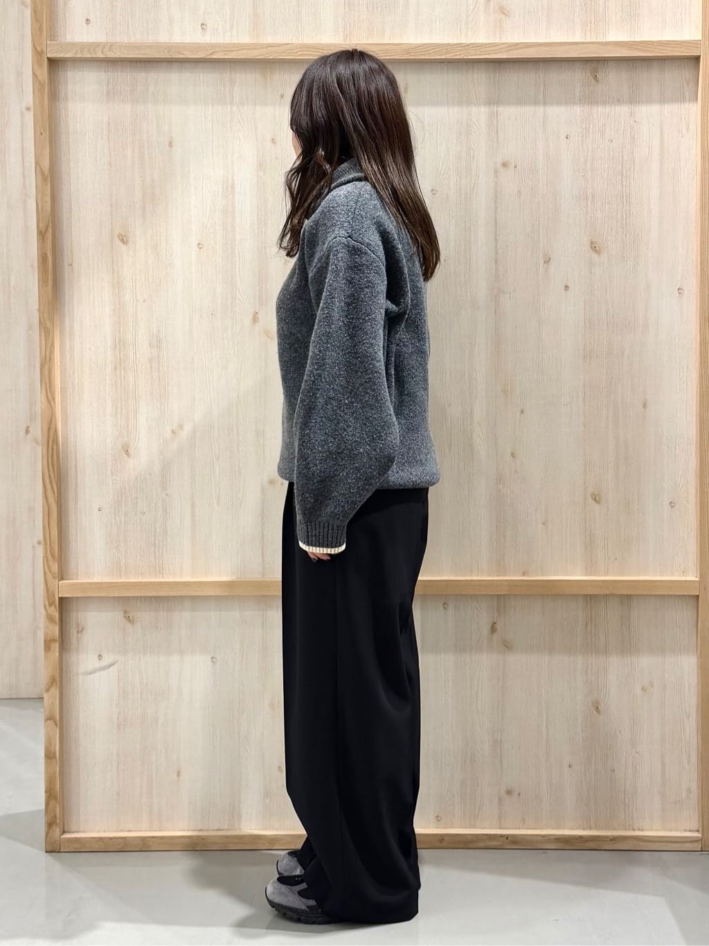nanaさんの「THE SHOP TK｜【洗える】ほど良くラフで女性らしい ハーフZIPニット」を使ったコーディネート