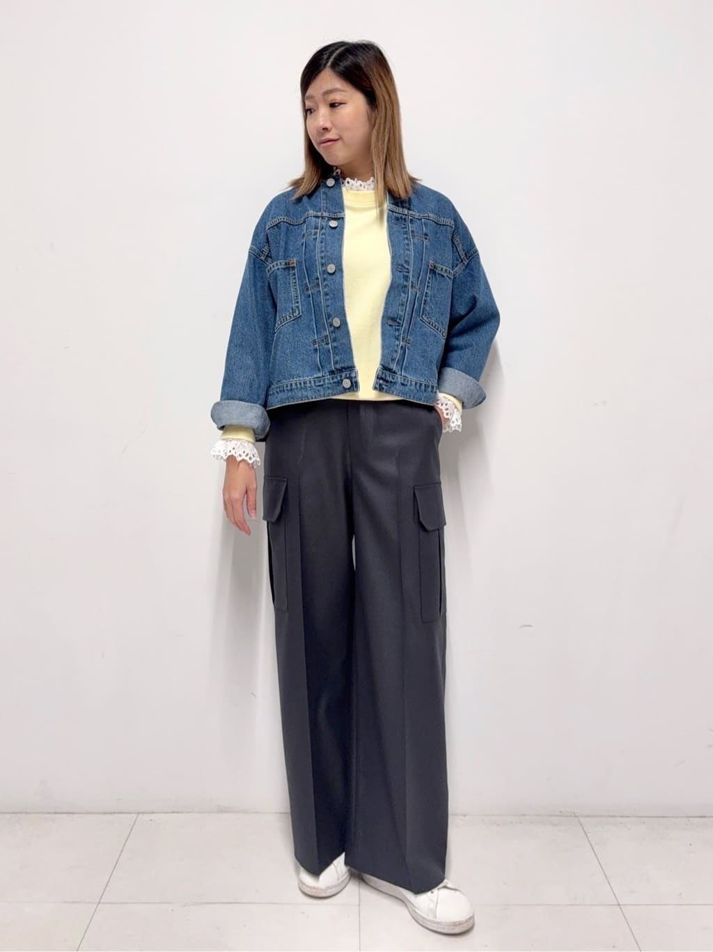 Nishijimaさんの「DRESSTERIOR｜◆取り外しフリル付き裏毛プルオーバー」を使ったコーディネート