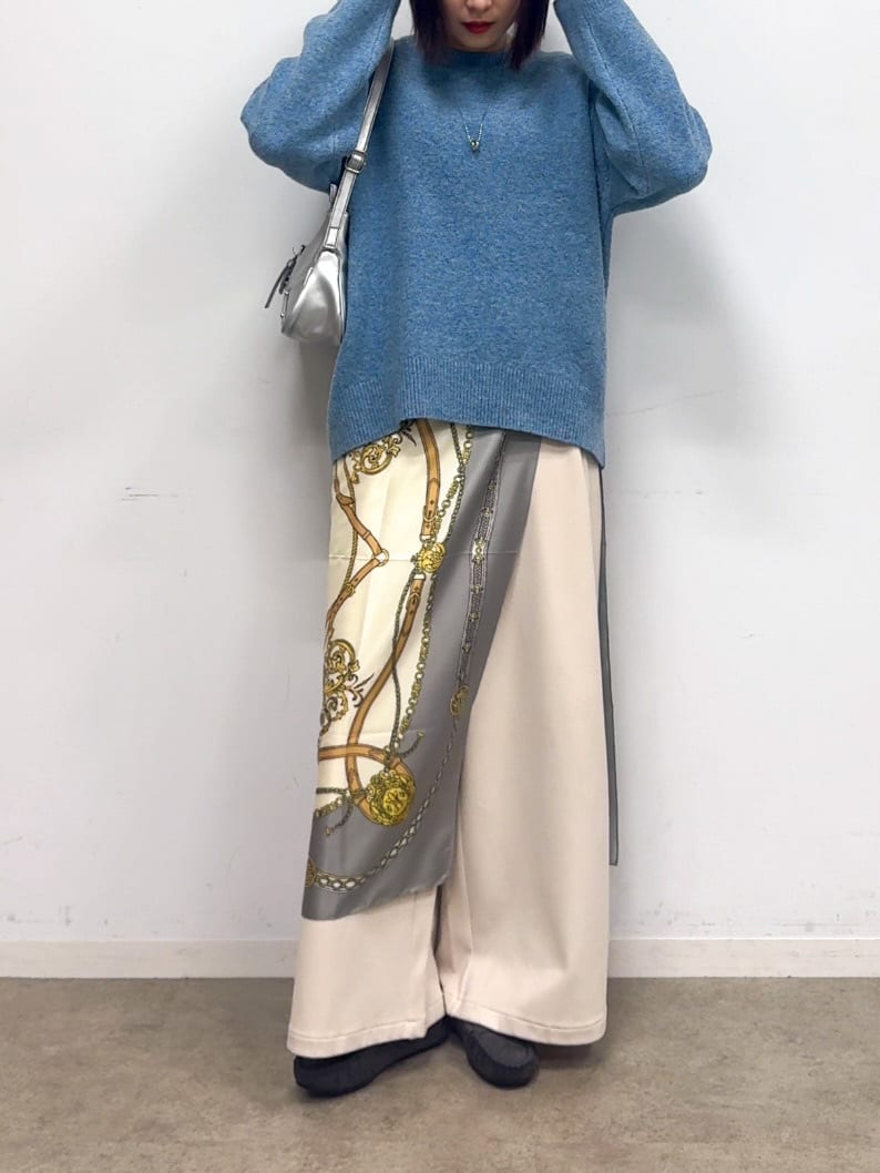 𝐜𝐡𝐢𝐤𝐚さんの「SHOO･LA･RUE｜【着丈選べる/きっと虜になる】あったかもちもち ワイドパンツ」を使ったコーディネート