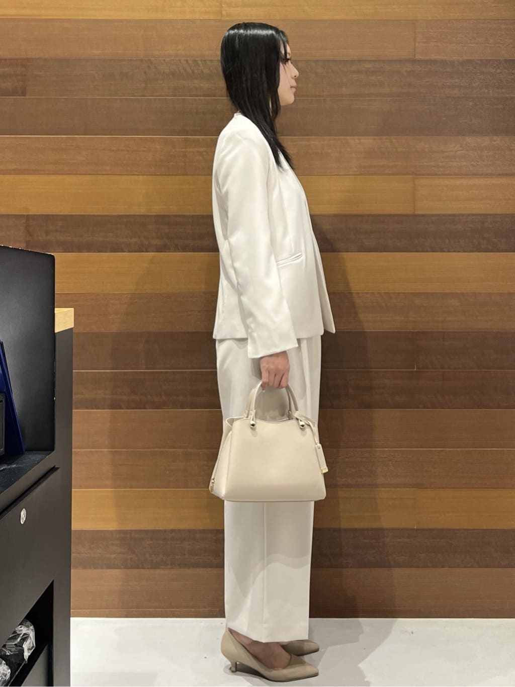 さやさんの「OPAQUE.CLIP｜《通勤／セットアップ対応》 Vネックジャケット／ダブルクロス【洗濯機OK】」を使ったコーディネート