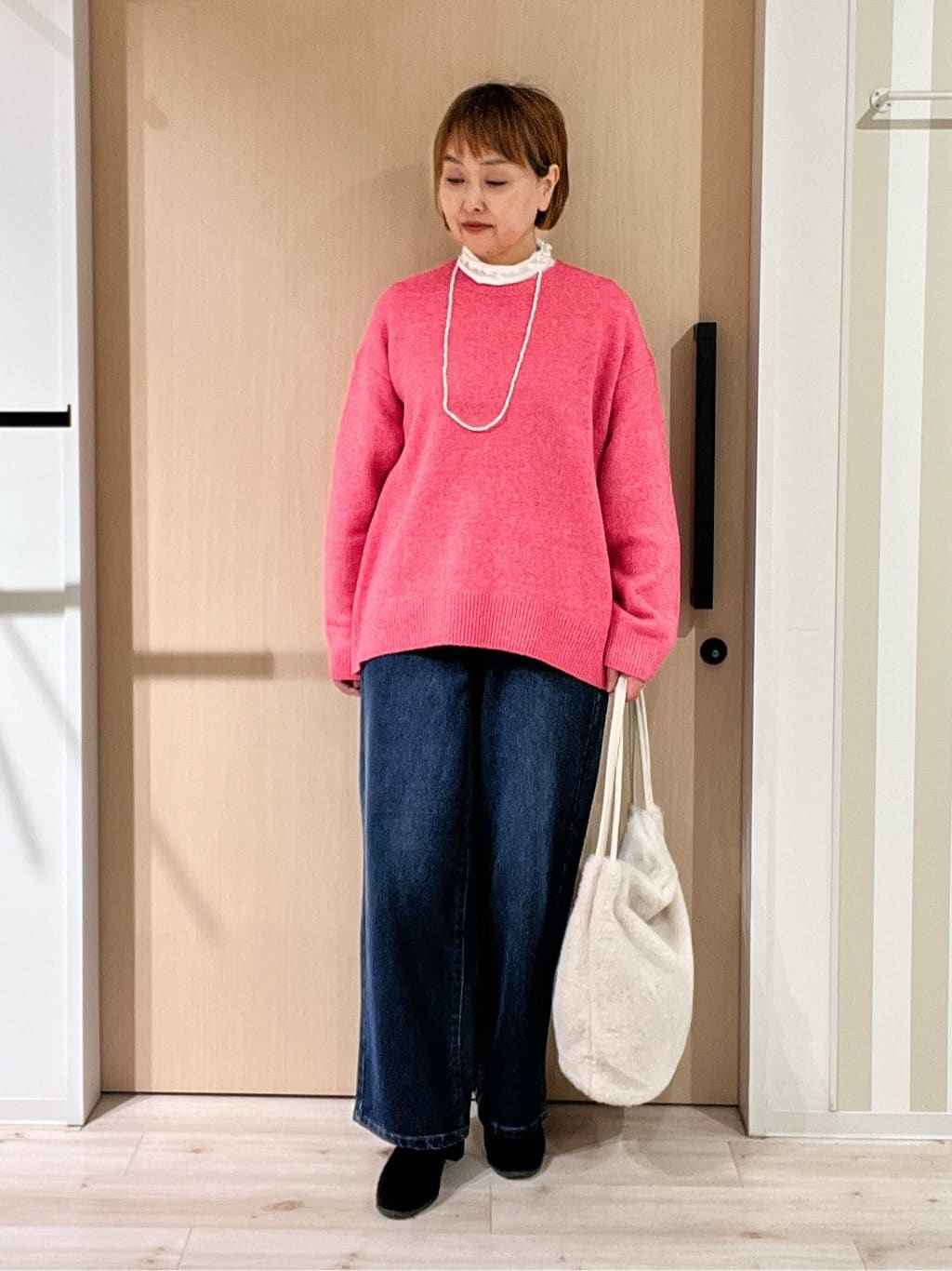 ぷくりんさんの「SHOO･LA･RUE｜【S-LL】脚のラインを拾いにくい デニムワイドパンツ」を使ったコーディネート