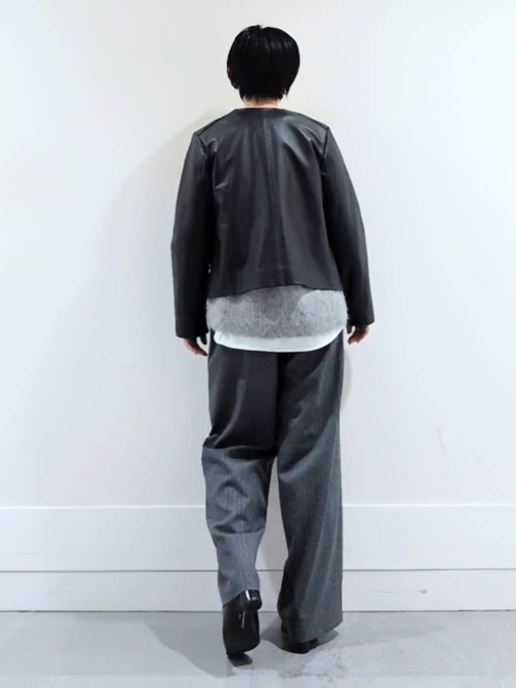 ミズタさんの「UNTITLED｜【着丈短め/柔らかな質感】ラムレザージャケット」を使ったコーディネート