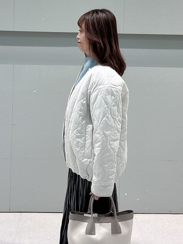 makiさんの「UNTITLED｜【大人な品格/ふわふわニット】フォックスカシミヤ コクーンニット」を使ったコーディネート