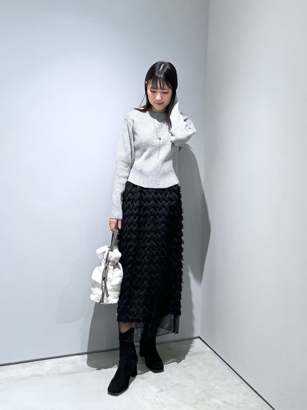 Renoさんの「INDIVI｜【オケージョン／セレモニー】フリンジタイトスカート」を使ったコーディネート