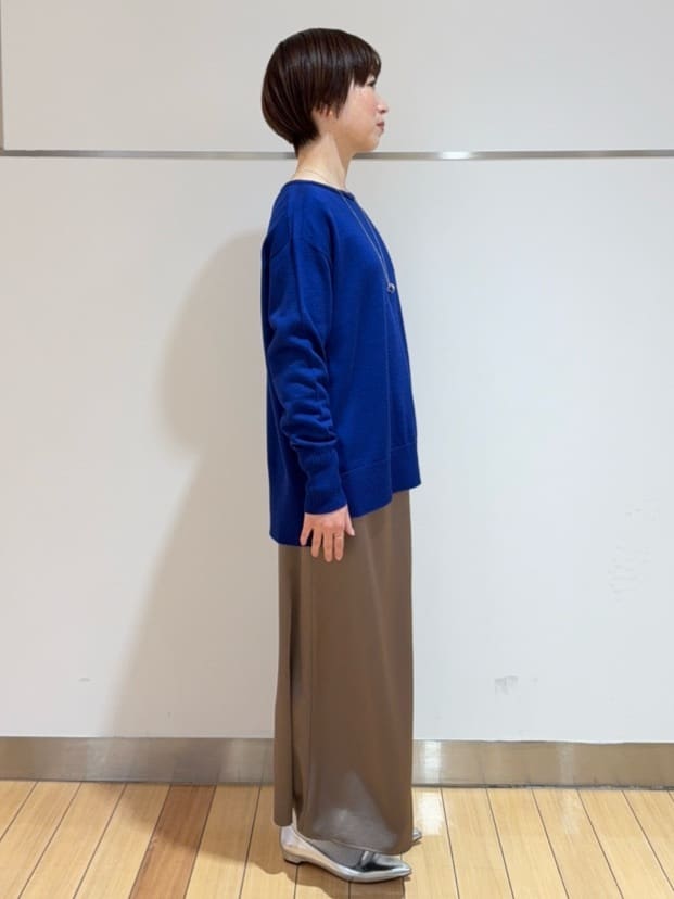 あやさんの「UNTITLED｜【ウエストゴム/洗える】サテンナロースカート」を使ったコーディネート