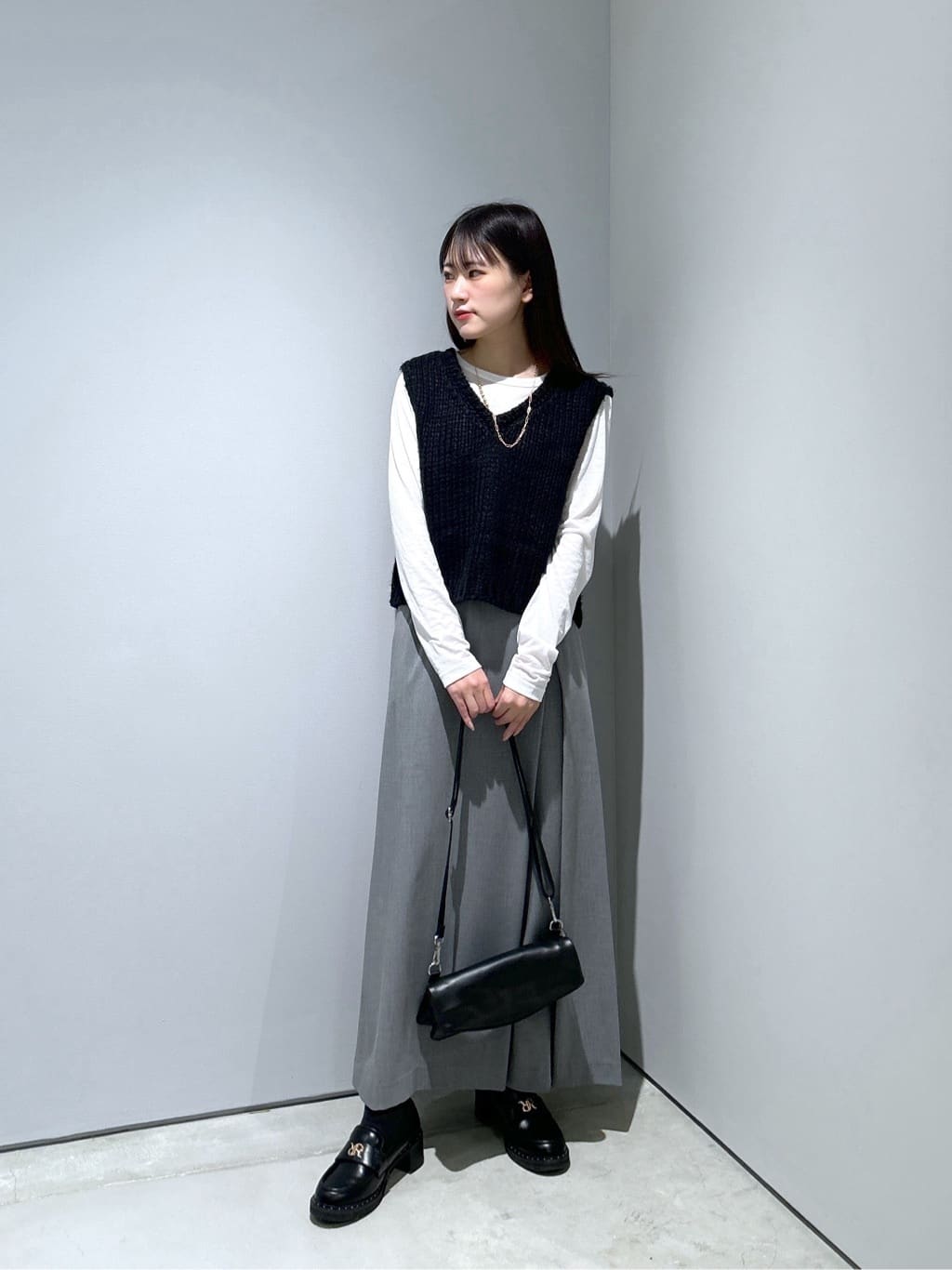 Renoさんの「INDIVI｜シグネチャーシアーロンT」を使ったコーディネート