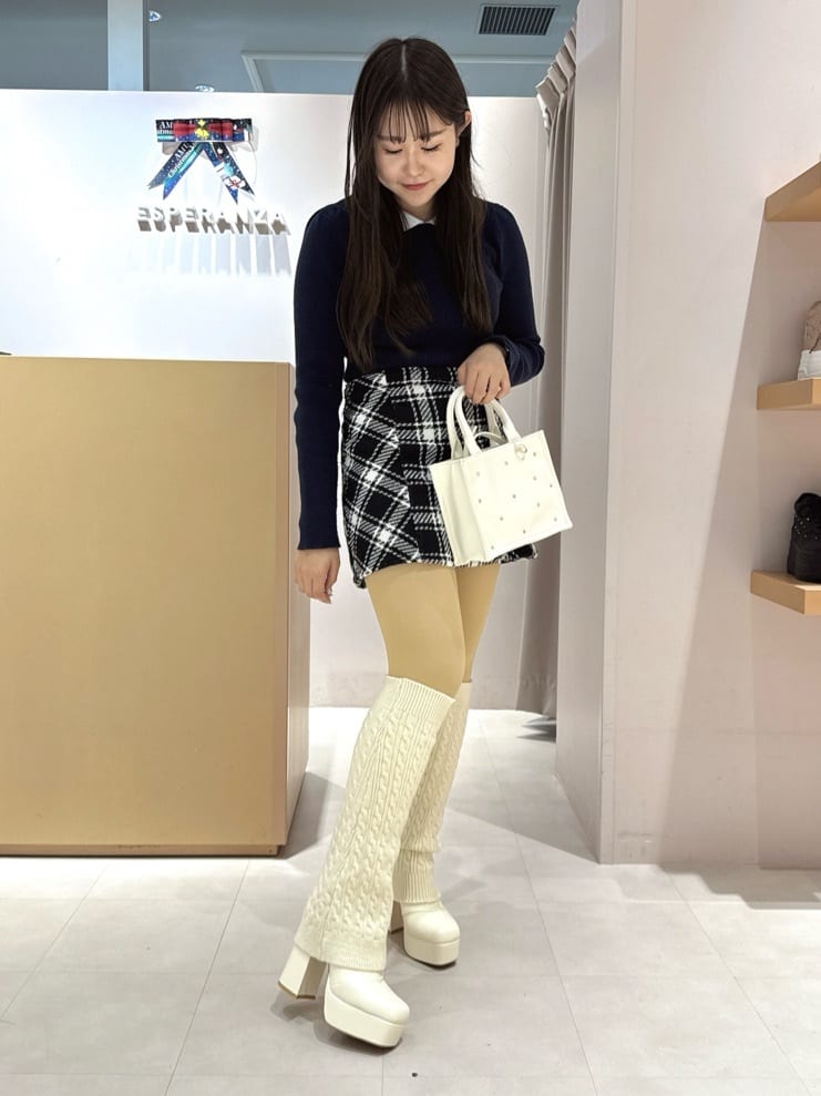 neinaさんの「ESPERANZA｜2WAYキラキラハンドバッグ」を使ったコーディネート