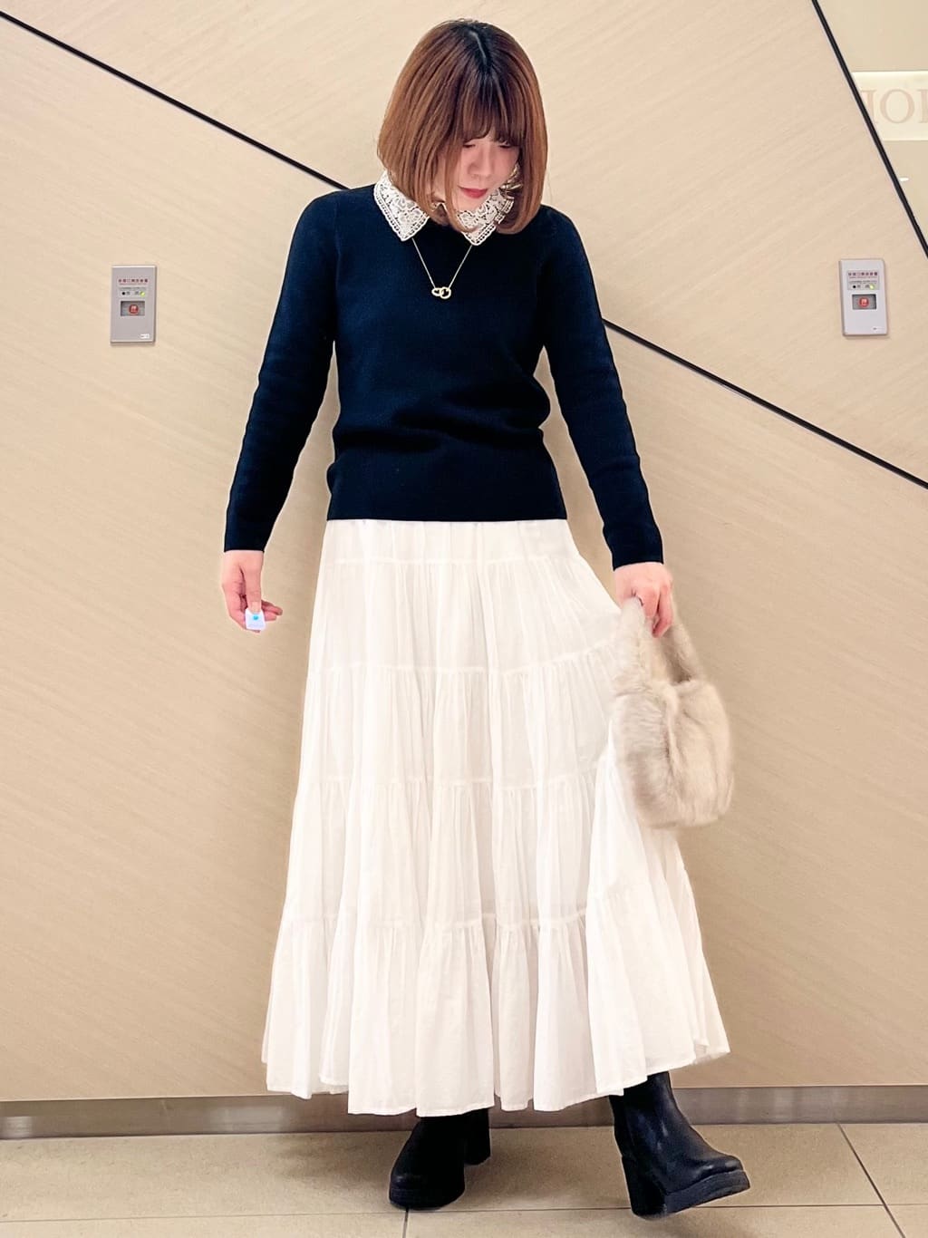 yahataさんの「DRESSTERIOR｜2WAYレースカラーニット」を使ったコーディネート